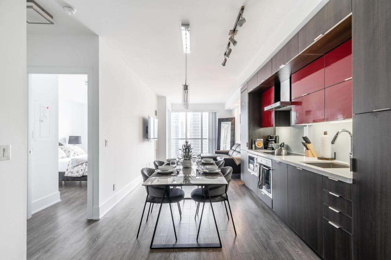 Stylish 1Br + Office Condo - Cn Tower View Торонто Экстерьер фото